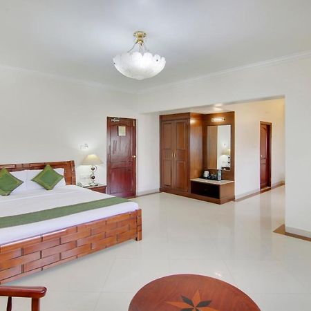 Treebo Trend President Suites Bangalore Eksteriør billede
