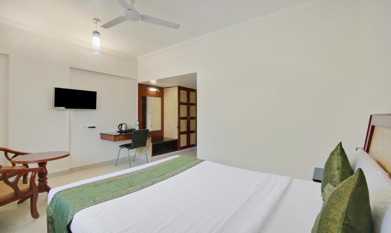 Treebo Trend President Suites Bangalore Eksteriør billede